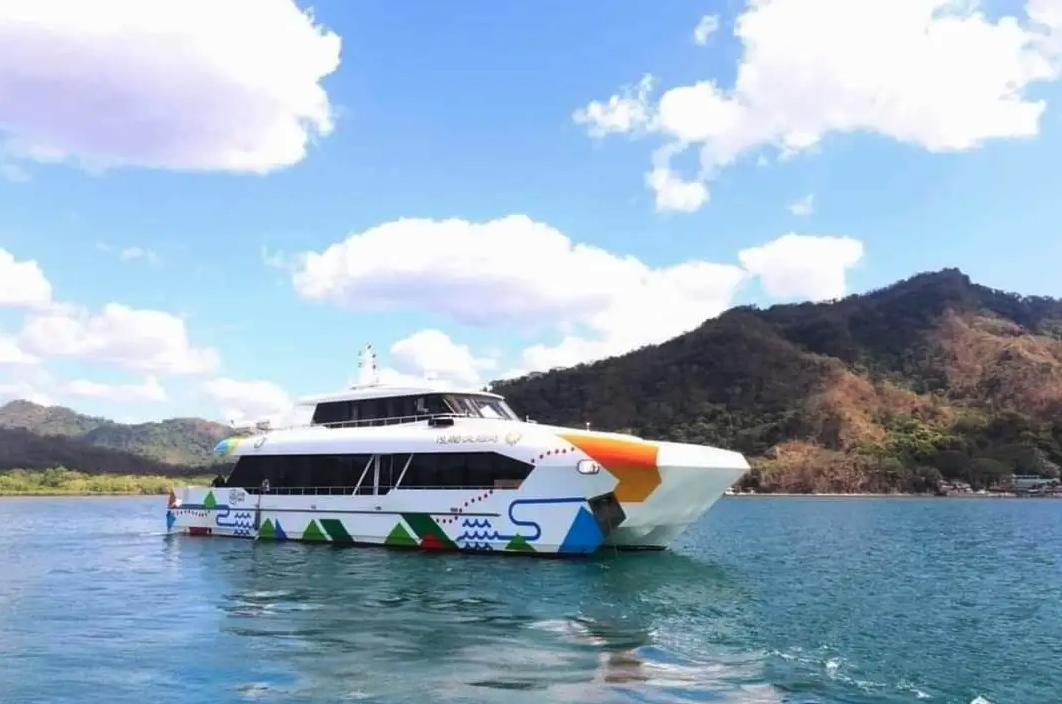 Ferry from Batangas to Puerto Galera