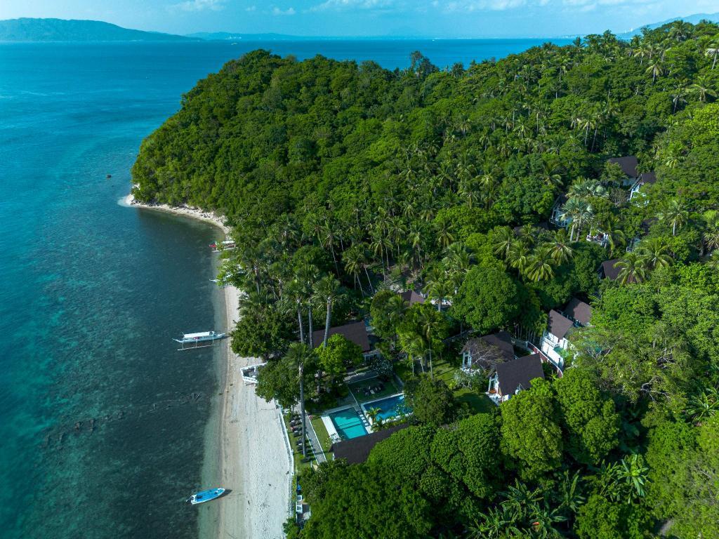 Resort accommodation Puerto Galera